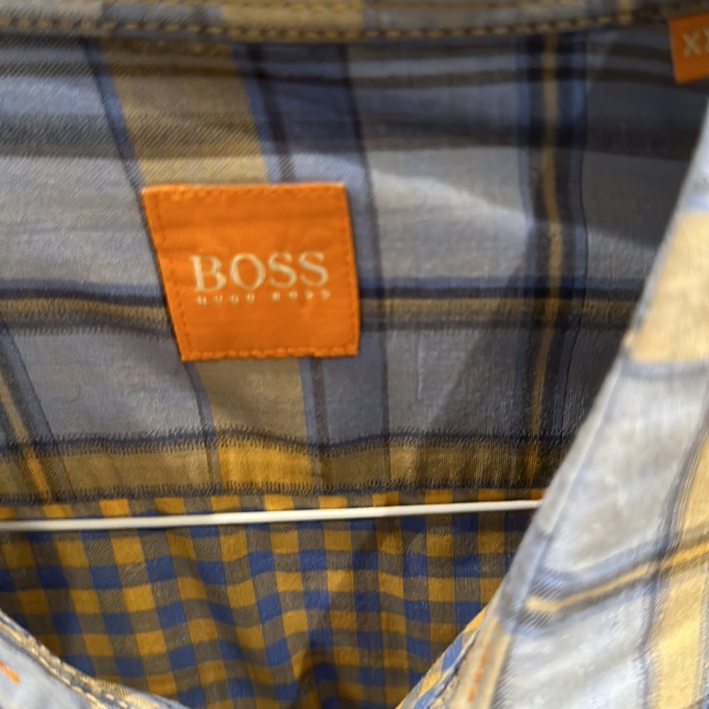 Hugo Boss button down - Picture 2 of 5